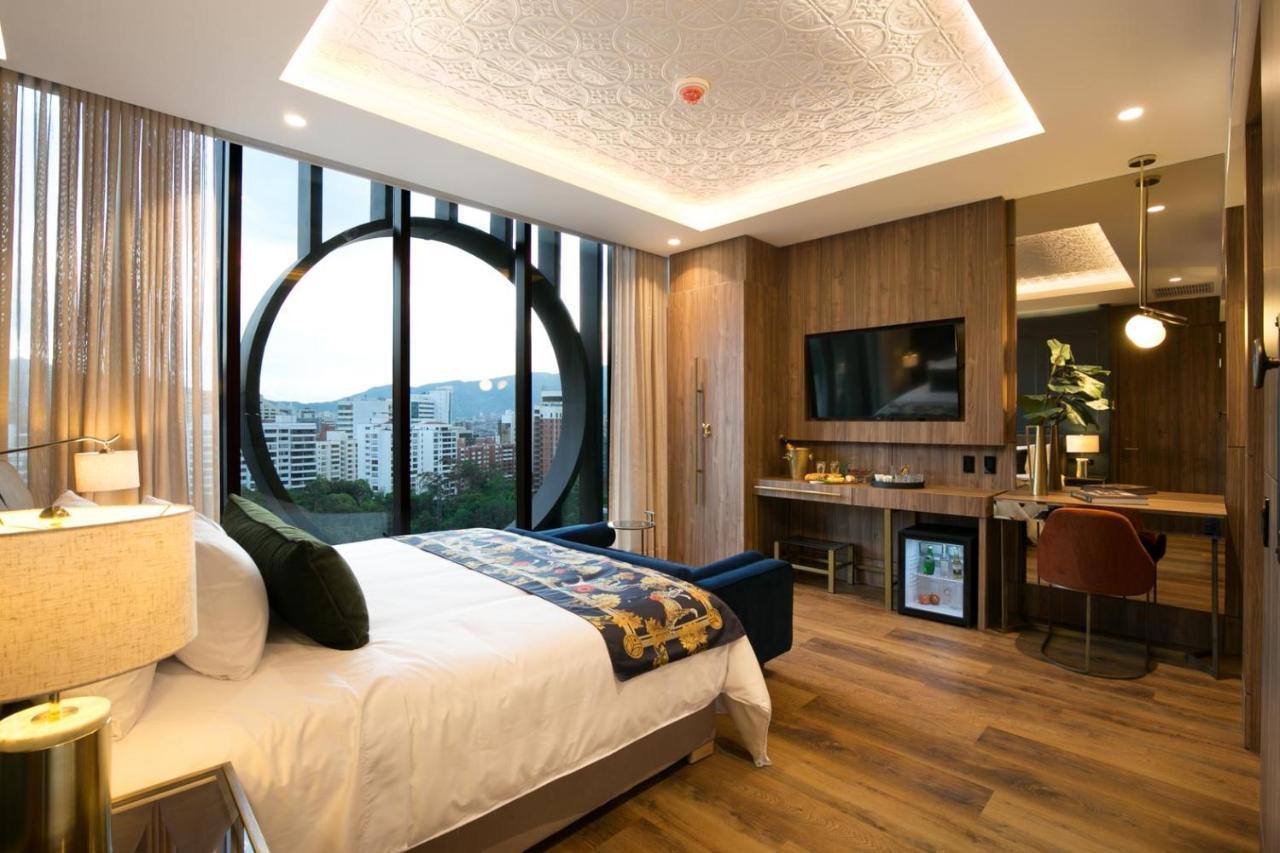 Hotel Marquee Medellín Eksteriør billede Deluxe Suite