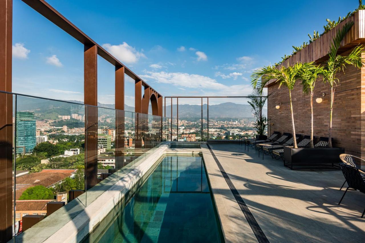 Hotel Marquee Medellín Eksteriør billede Skyline pool